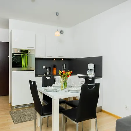 Polanki Comfort Z Basenem Letnim Apartament Kołobrzeg
